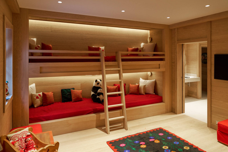 _lv_images__lot_0000000078_11_1682231