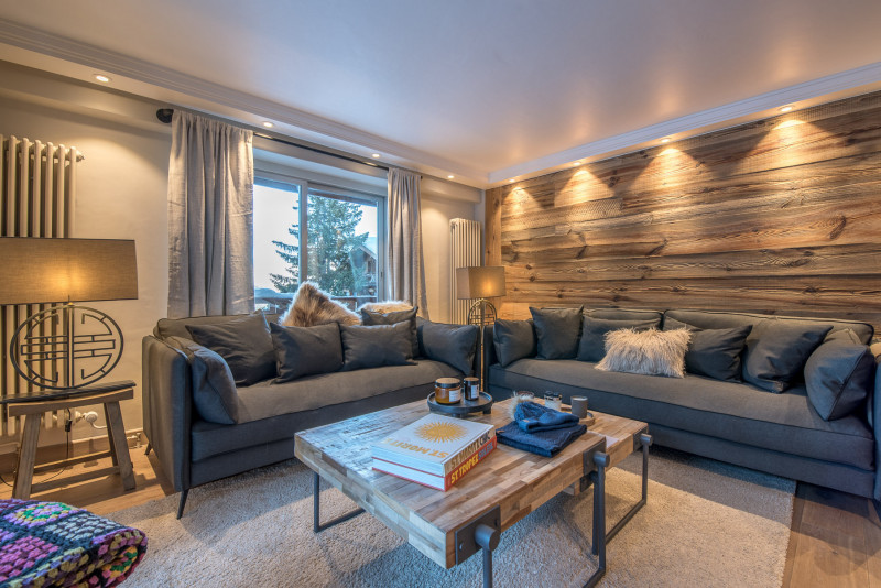 _lv_images__lot_0000000340_02_524939