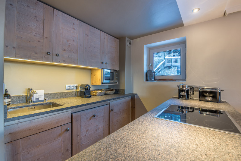 _lv_images__lot_0000000340_04_1250177