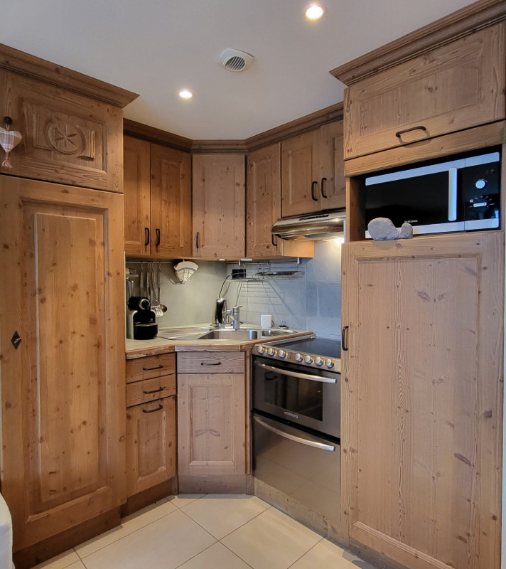 _lv_images__lot_0000000400_02_1551981 _lv_images__lot_0000000400_02_1551981