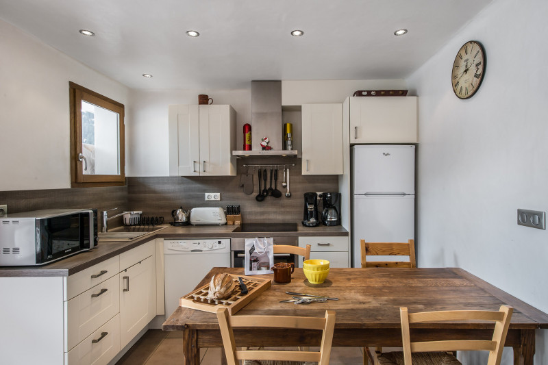 _lv_images__lot_0000010039_08_1684801