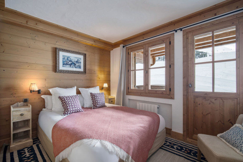 _lv_images__lot_0001160002_08_1298789