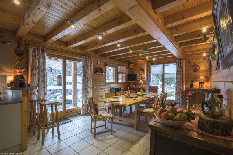 _lv_images__lot_0014010216_05_726353