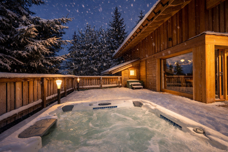 _lv_images__lot_0014030018_01_1686486