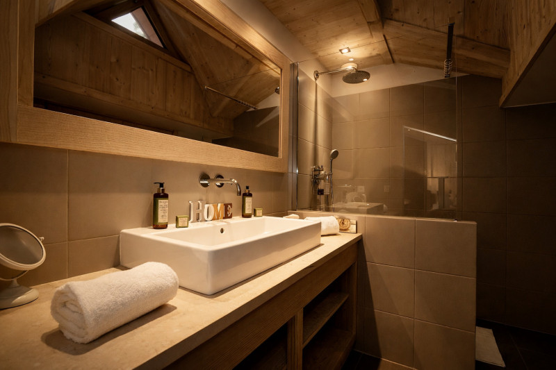 _lv_images__lot_0014030018_05_1200870 _lv_images__lot_0014030018_05_1200870