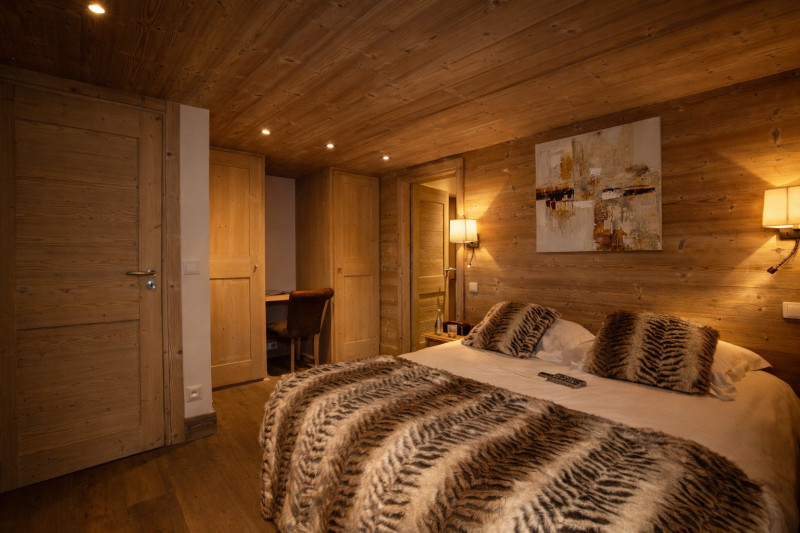 _lv_images__lot_0014030018_11_1200876 _lv_images__lot_0014030018_11_1200876