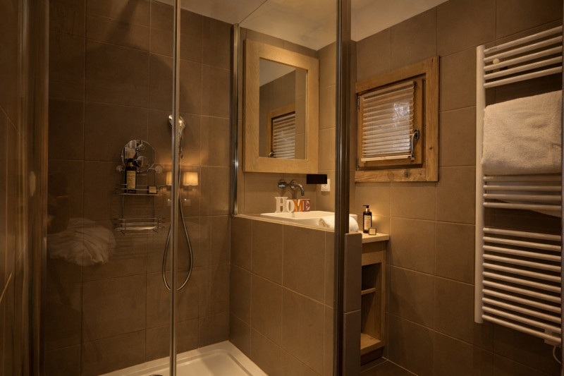 _lv_images__lot_0014030018_15_1897135