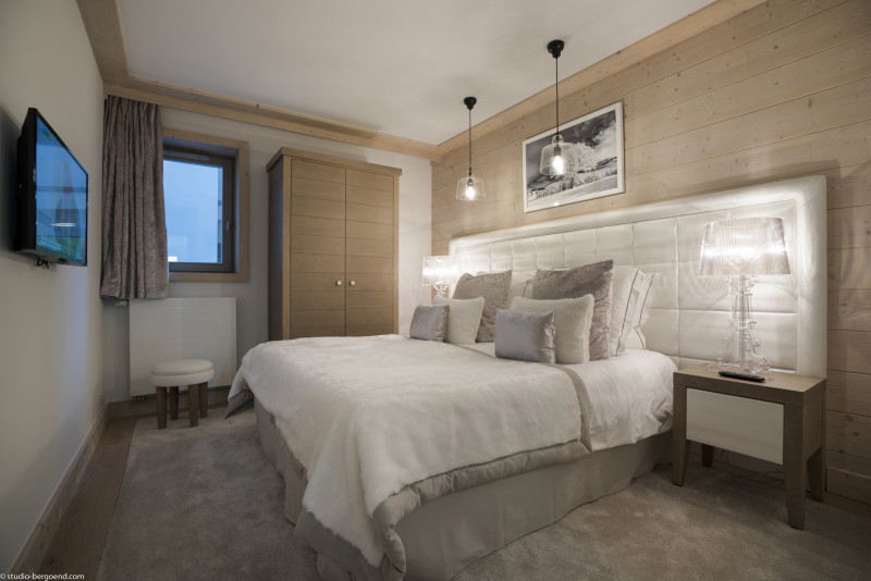 _lv_images__lot_0015270001_04_726442