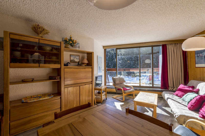 _lv_images__lot_0018010006_01_570871