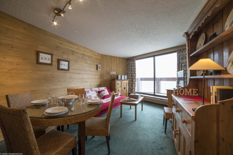 _lv_images__lot_0018010102_01_1722191