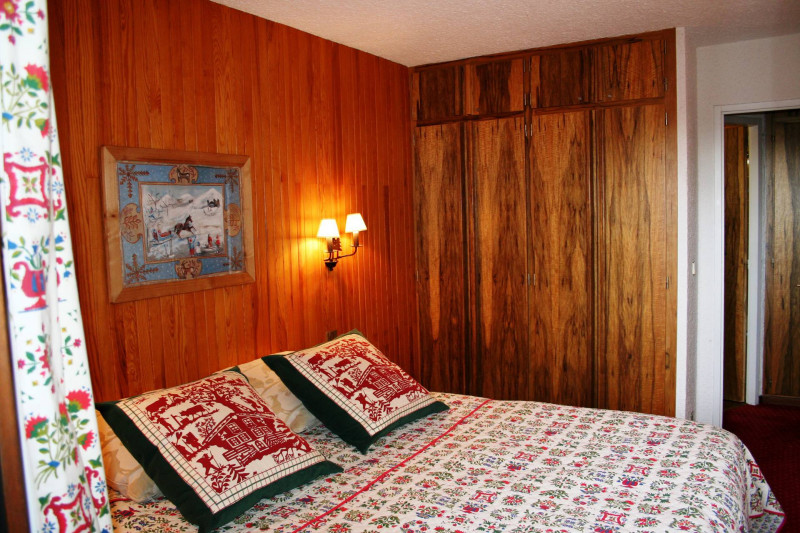 _lv_images__lot_0018010104_06_1678439