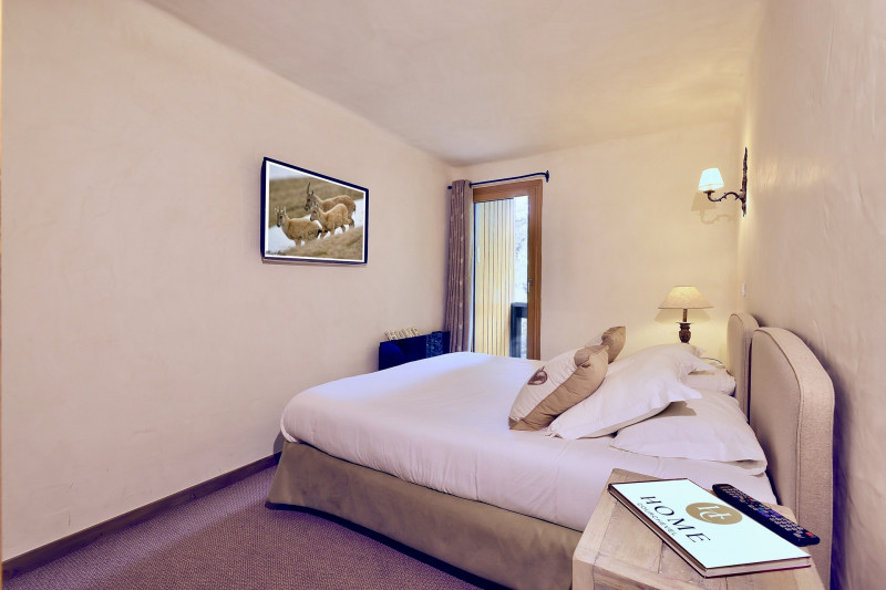 _lv_images__lot_0018010110_07_1738212