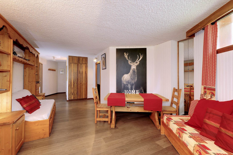 _lv_images__lot_0018010113_02_1276871