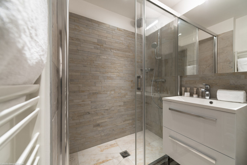 _lv_images__lot_0018010204_05_1200986