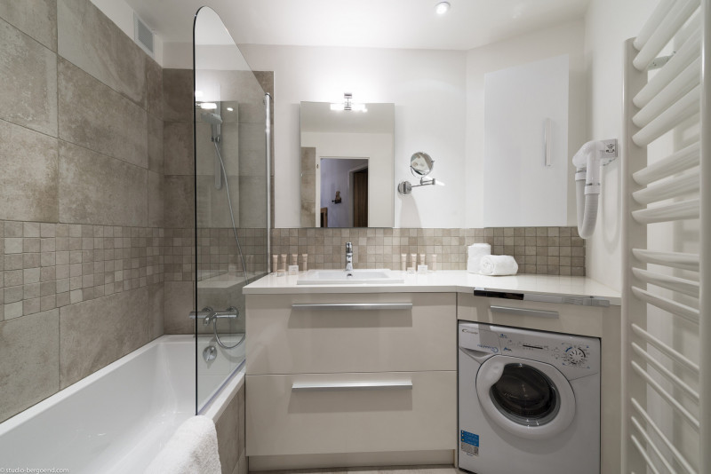 _lv_images__lot_0018010204_07_1738392