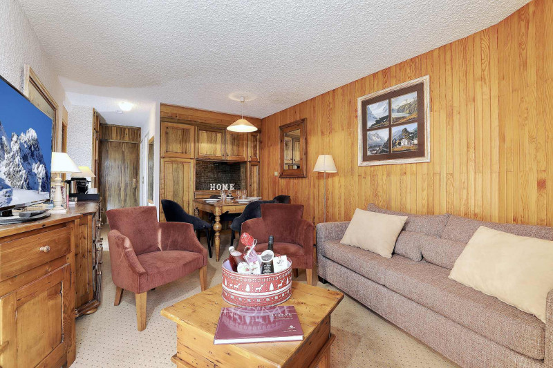 _lv_images__lot_0018010307_01_1439315 _lv_images__lot_0018010307_01_1439315