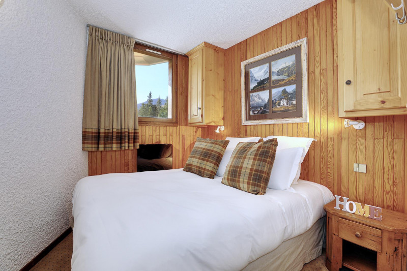 _lv_images__lot_0018010307_11_1687077