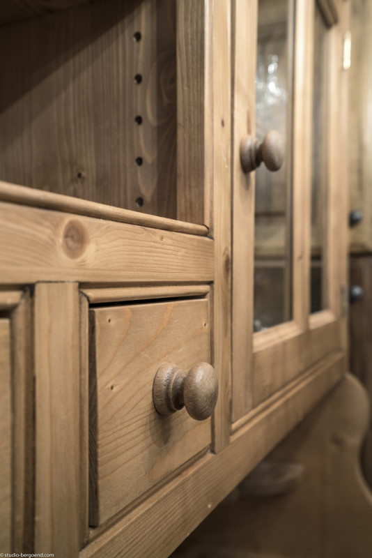 _lv_images__lot_0018010405_11_1687681