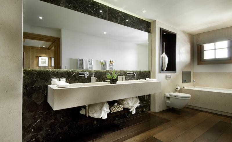 _lv_images__lot_0018170500_07_1687518