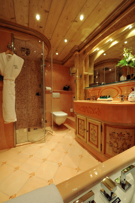 _lv_images__lot_0018210501_07_1722124