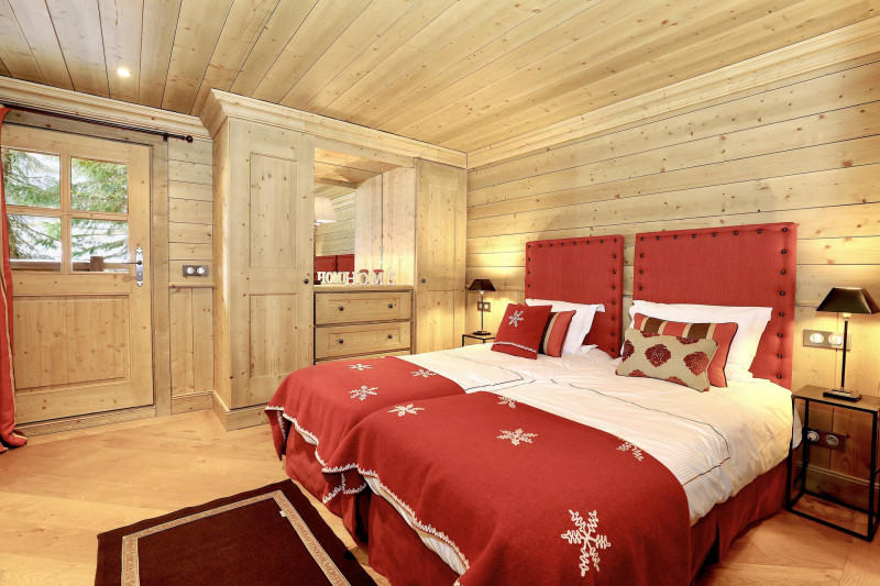 _lv_images__lot_0020000126_09_1722113