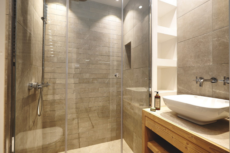 _lv_images__lot_0020000150_03_1687855