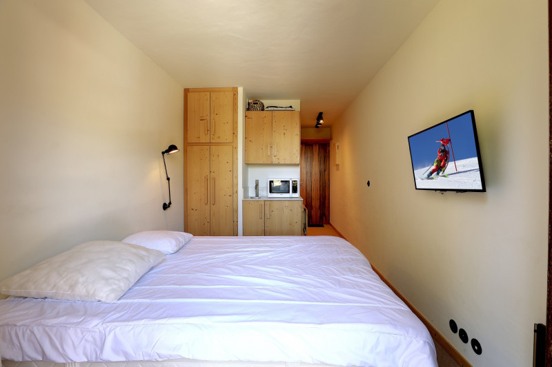 _lv_images__lot_0020000162_01_2586549