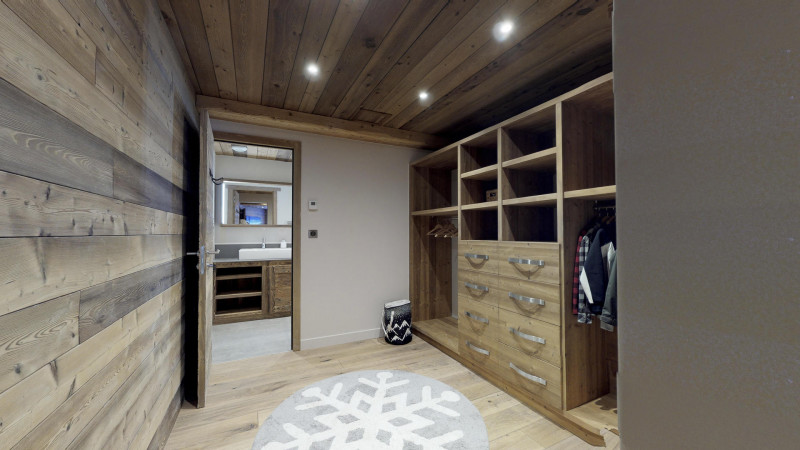 _lv_images__lot_0020000164_12_726186