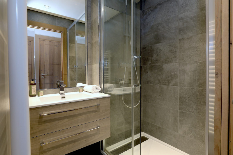 _lv_images__lot_0020000167_10_1200891