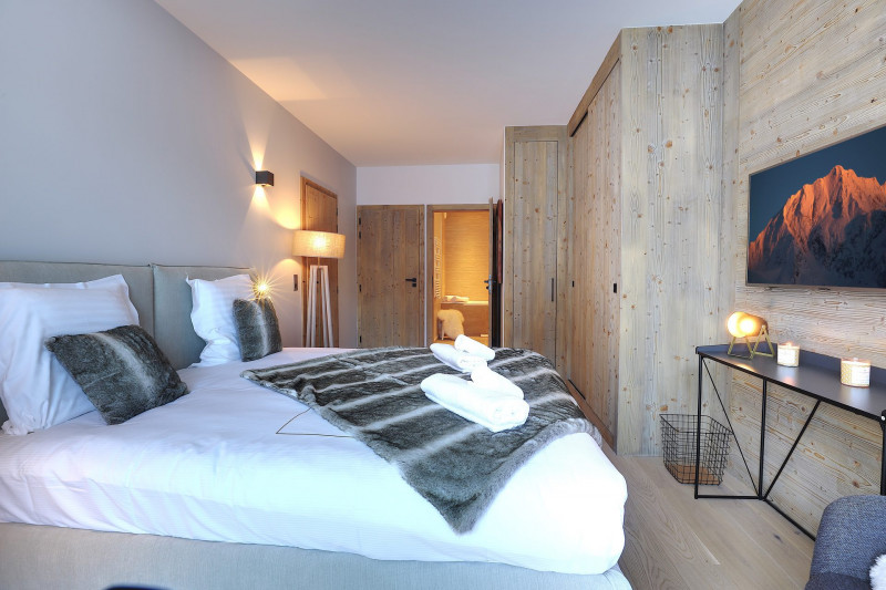 _lv_images__lot_0020000182_07_1722401