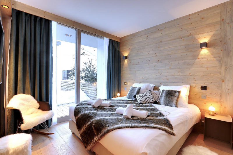 _lv_images__lot_0020000182_10_1722404