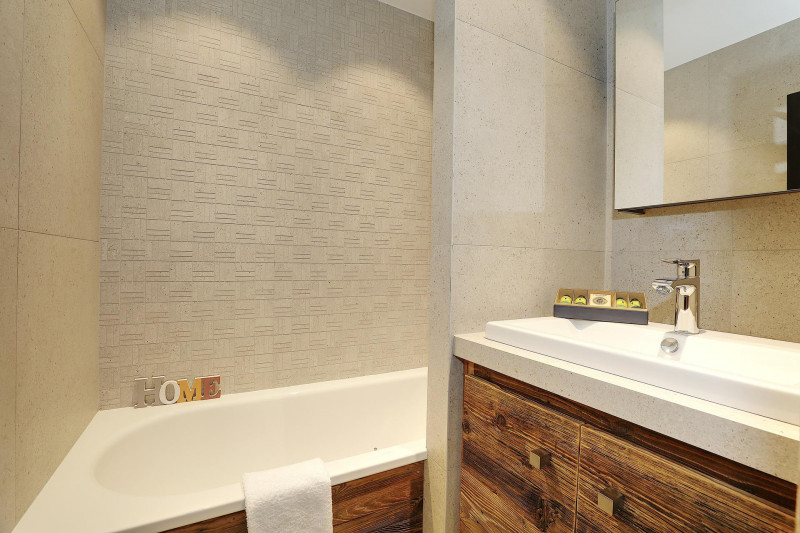 _lv_images__lot_0020000187_05_2722907