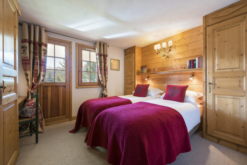 _lv_images__lot_0020000191_06_1686841