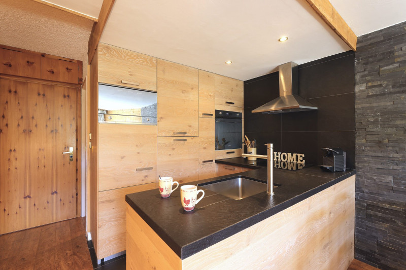 _lv_images__lot_0020000206_12_1687757