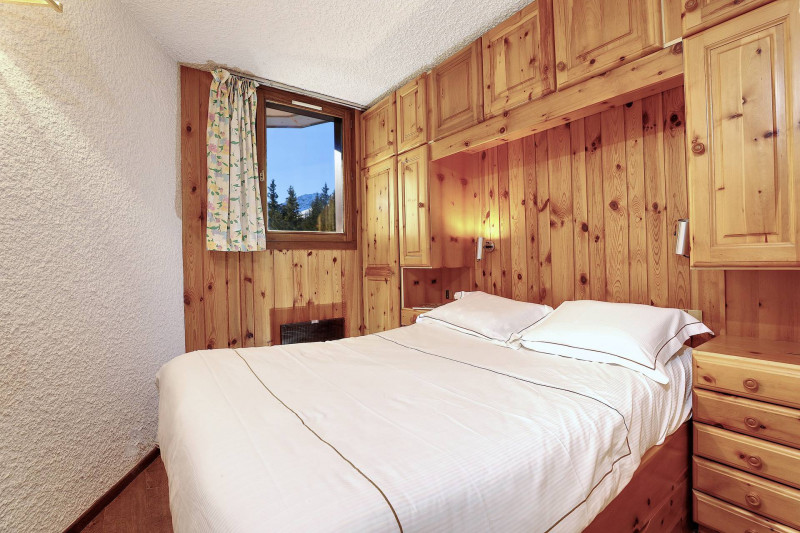 _lv_images__lot_0020000206_14_1687759