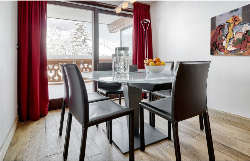 _lv_images__lot_0020000228_06_1687619