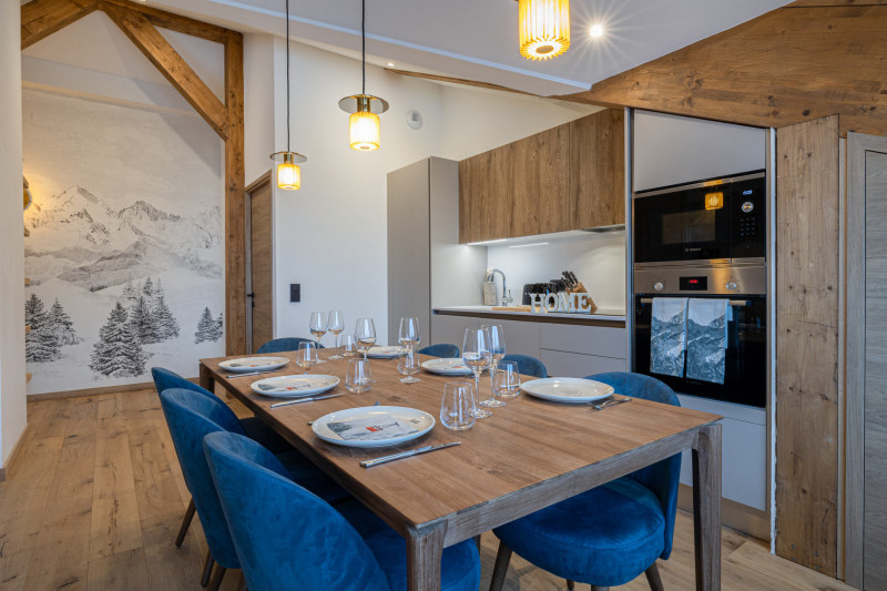 _lv_images__lot_0020000233_04_1686708