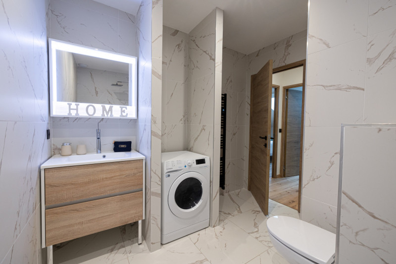 _lv_images__lot_0020000233_13_829235