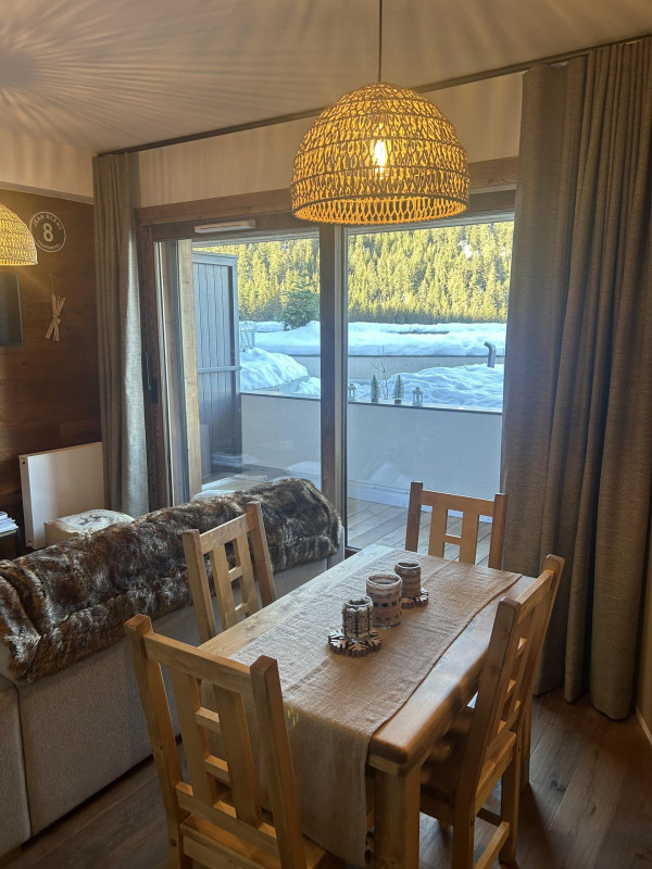 _lv_images__lot_0020000240_03_1628316