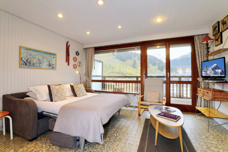 _lv_images__lot_0020000250_03_885276