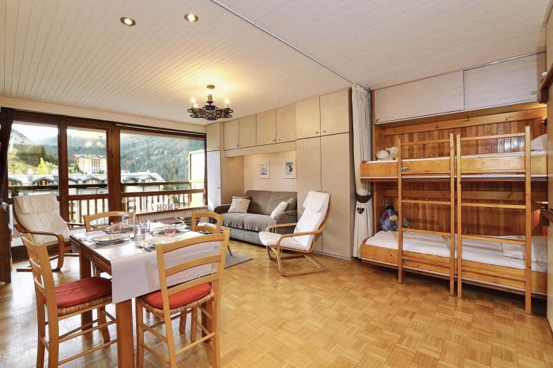 _lv_images__lot_0020000251_13_1379093