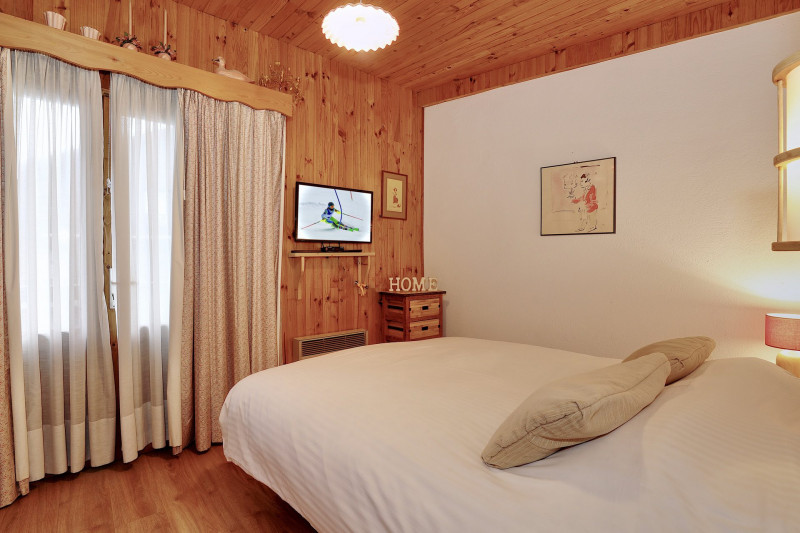 _lv_images__lot_0020000252_11_1687883