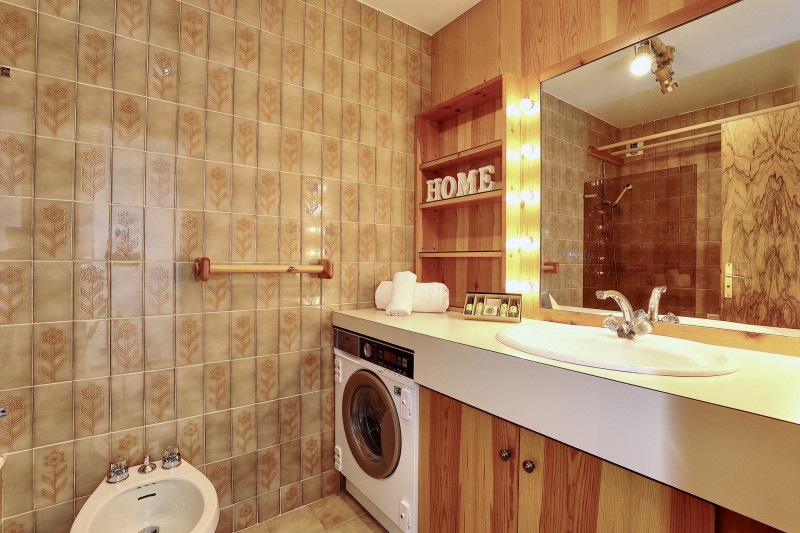 _lv_images__lot_0020000269_05_435818