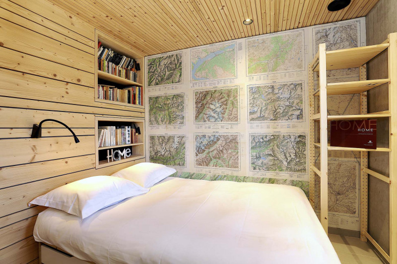 _lv_images__lot_0020000275_05_1686916