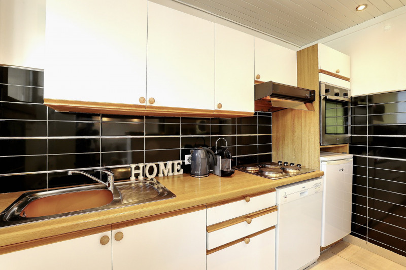 _lv_images__lot_0020000276_04_1055740