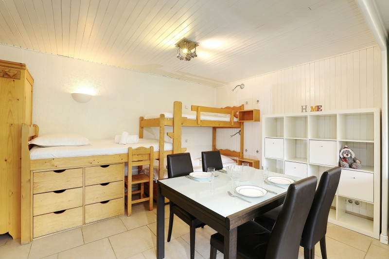 _lv_images__lot_0020000276_14_1039573