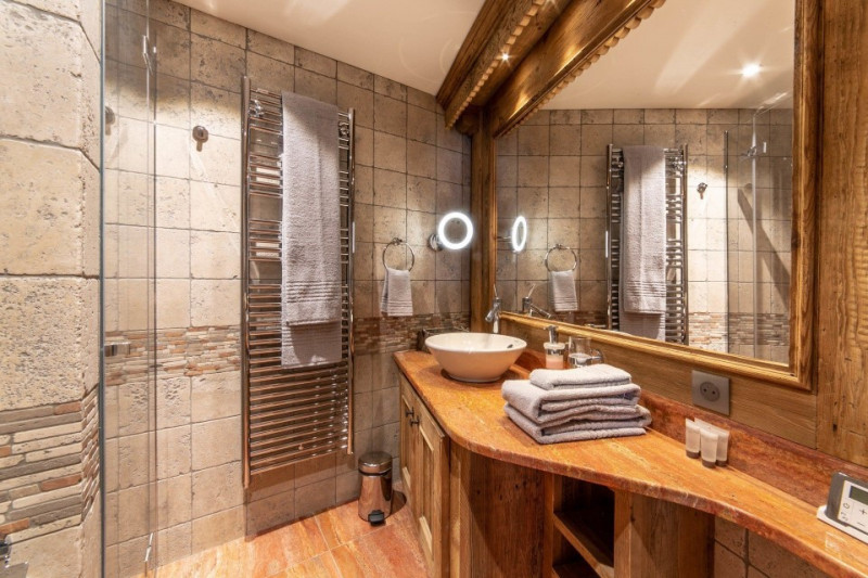 _lv_images__lot_0020000280_10_1276647