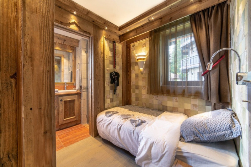 _lv_images__lot_0020000280_11_1687573