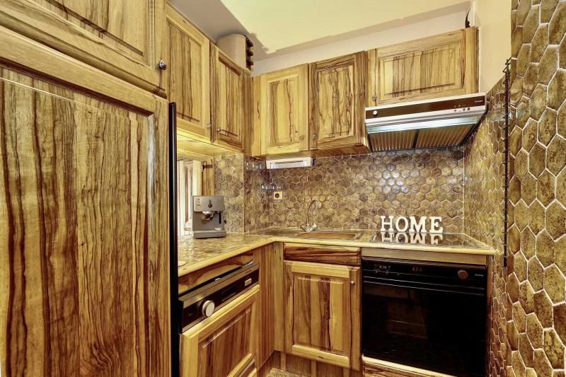 _lv_images__lot_0020000286_04_1551324