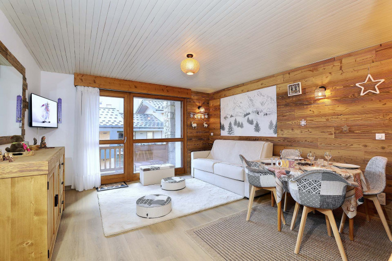 _lv_images__lot_0020000326_01_1378995